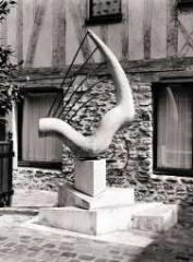 1 vue  - sculpture : La Harpe (ouvre la visionneuse)