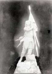 1 vue  - monument commémoratif : Jeanne d'Arc (ouvre la visionneuse)