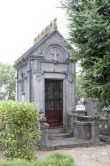 1 vue  - chapelle funéraire de la famille Derenne-Dudouet (ouvre la visionneuse)