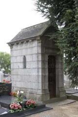 1 vue  - chapelle funéraire de la famille Lezé (ouvre la visionneuse)