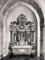 1 vue  - retable architecturé à niche de sainte Anne (ouvre la visionneuse)