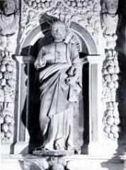 1 vue  - statue : saint Pierre (ouvre la visionneuse)