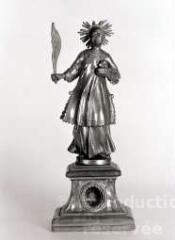 1 vue  - statue-reliquaire (statuette) : Saint Etienne (ouvre la visionneuse)