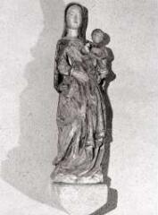 1 vue  - statue : Vierge à l\'Enfant (ouvre la visionneuse)