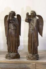 3 vues  - ensemble composé de huit statuettes : anges (ouvre la visionneuse)