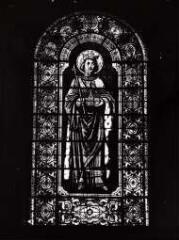 4 vues  - ensemble composé de deux verrières à personnages : Saint Louis roi et Vierge à l'Enfant (ouvre la visionneuse)
