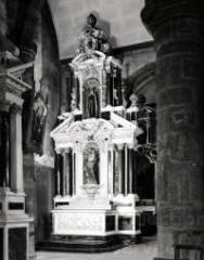 2 vues  - retable architecturé à niche de saint Joseph (ouvre la visionneuse)