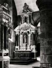 2 vues  - ensemble de l'autel secondaire du Sacré-Coeur (tabernacle, retable) (ouvre la visionneuse)